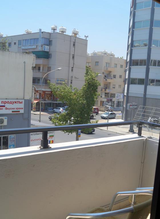Destalo Court Larnaca Apartment Exterior photo